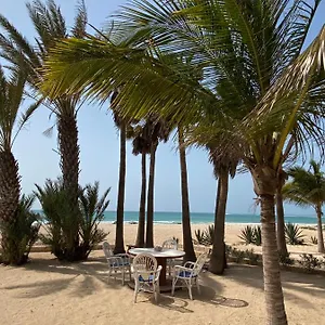 Nº 25 Alfredo Marchetti On The Beach,praia De Chaves Bv , Rabil Kap Verde